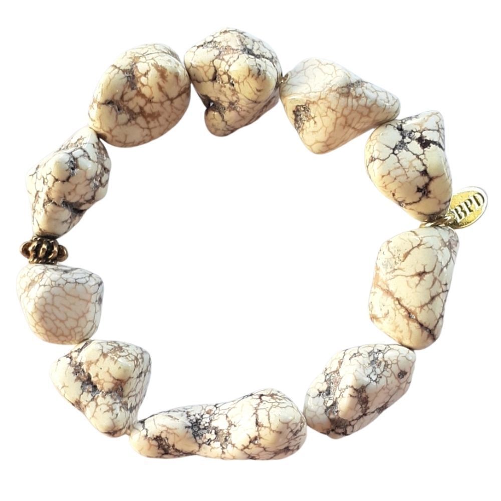 Betsy Pittard Designs BPD Stone Beaded Bracelet Cream Brown Gold Detail Stretchy